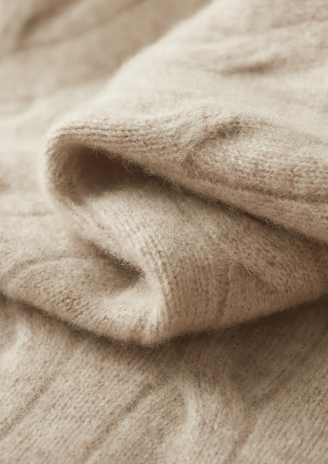 MERINO WOOL CABLE KNIT HALF ZIP