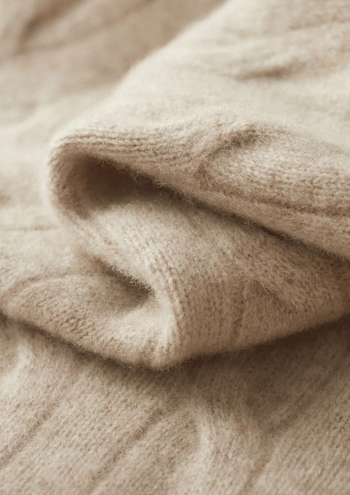 MERINO WOOL CABLE KNIT HALF ZIP