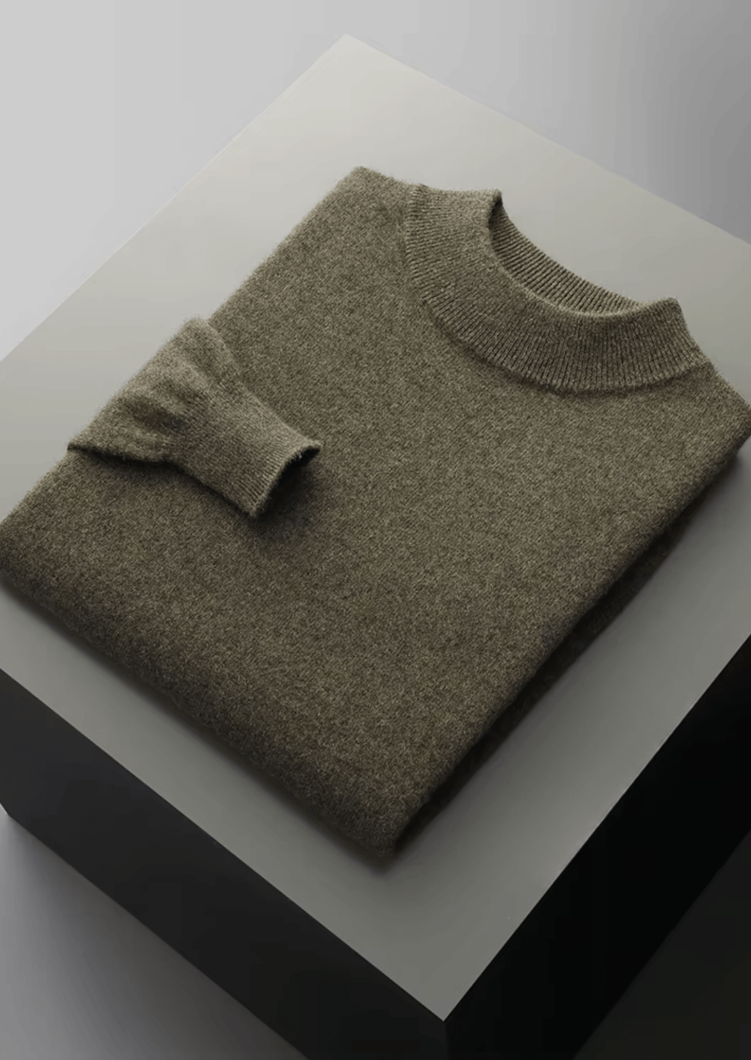 MERINO WOOL CLASSIC MOCKNECK SWEATER