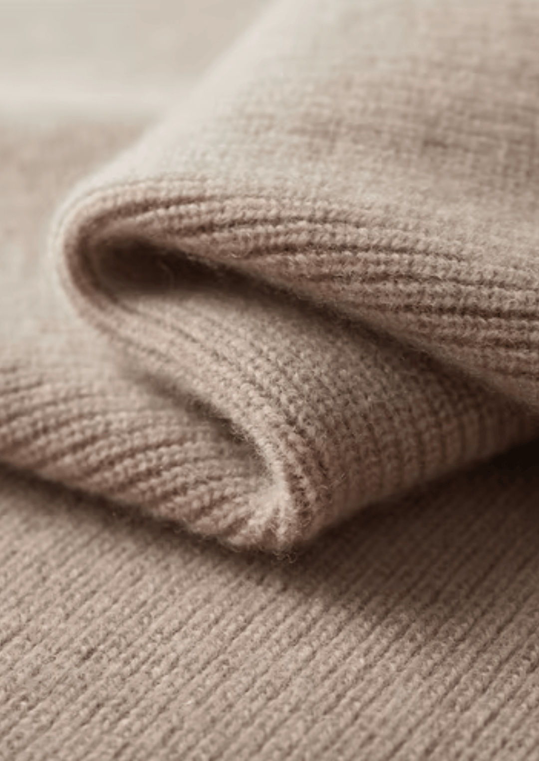 MERINO WOOL TWO TONE ZIPPER SWEATER POLO